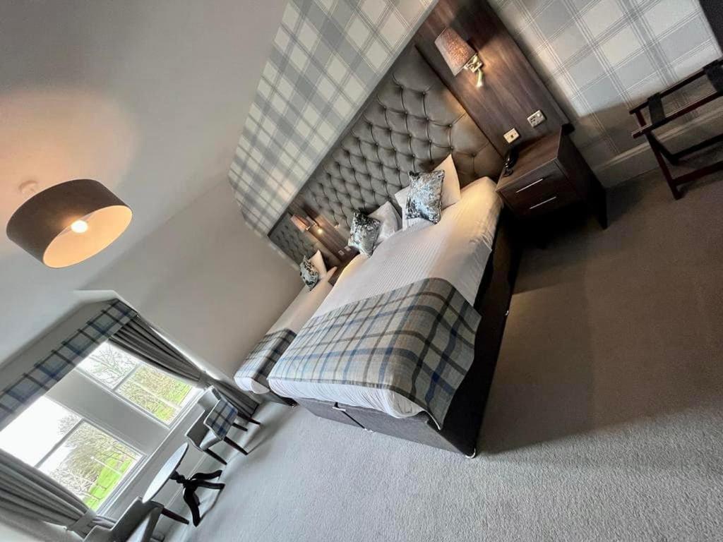Fife Lodge Hotel Banff Bagian luar foto
